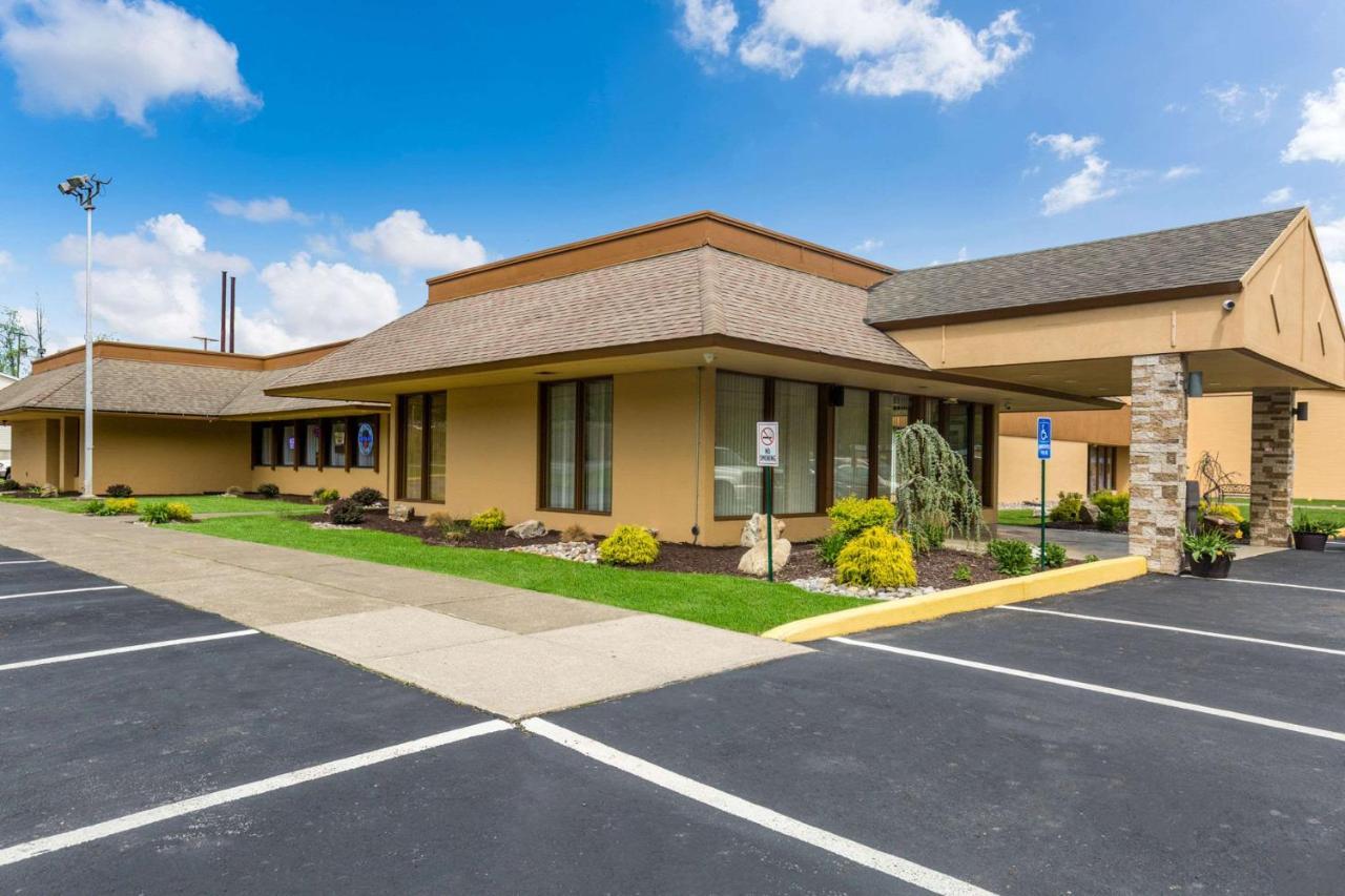 Fairmount Inn & Suites - Stroudsburg, Poconos Делауер Уотър Гап Екстериор снимка